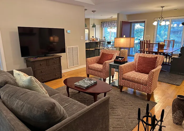 68 Inlet Cove