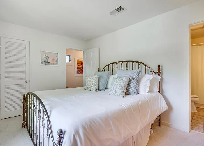 Kiawah Island Vacation Rental: Walk To Beach!